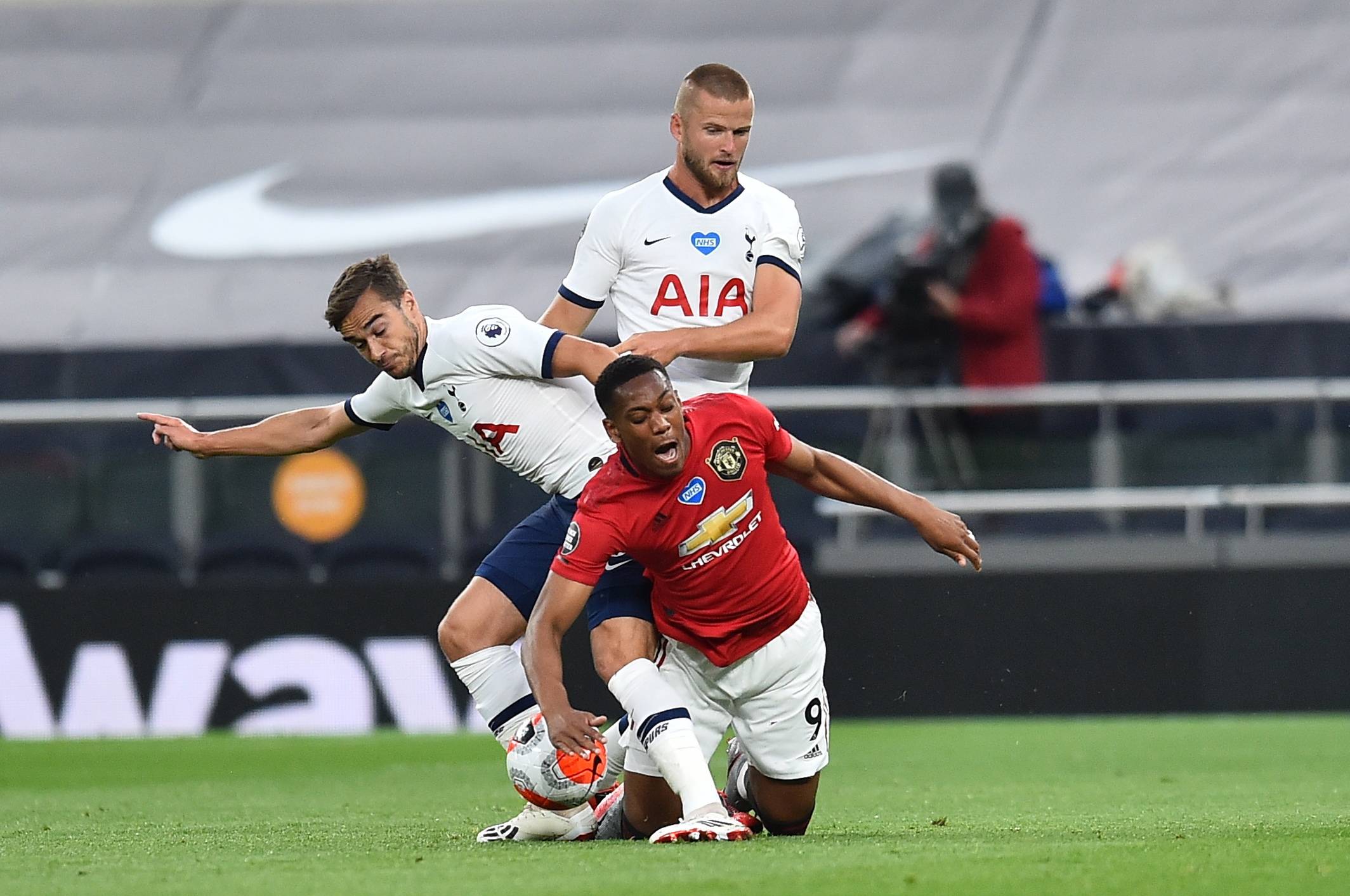 NBA新秀观察：状元秀首场表现,（NBA新秀速览：状元首秀表现一览）