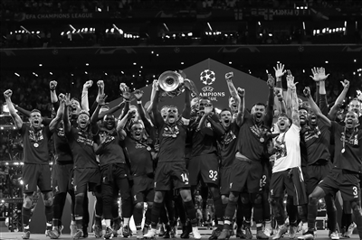 奥莱报列五大联赛有美资背景的俱乐部：共24家，英超有9家（奥莱报：五大联赛美资俱乐部达24家，英超占9席）