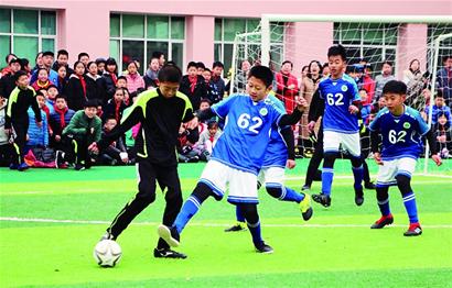 都体：AC米兰多次现场考察昂热18岁前锋谢里夫（都灵体育报：AC米兰多次到场考察昂热18岁锋线新星谢里夫）