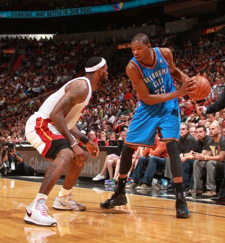 罗马诺：米兰之前就关注过帕尼切利，但白学堡1月不会卖（罗马诺：米兰此前就盯上帕尼切利，白学堡1月不放行）