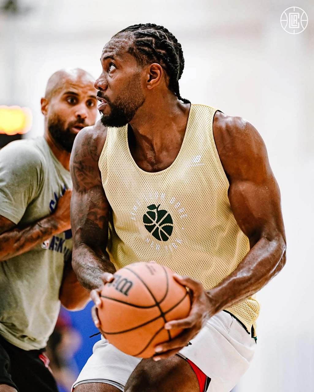 意媒：尤文关注穆哈雷莫维奇与莱切加布里埃尔，需与国米竞争（意媒：尤文有意穆哈雷莫维奇与莱切加布里埃尔，或将与国米抢人）