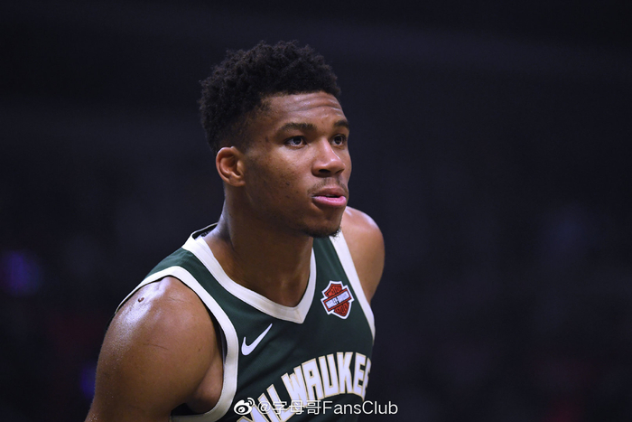 亚特兰大2-0佛罗伦萨，奥迪隆破僵，卢克曼建功（亚特兰大2比0击退佛罗伦萨：奥迪隆先拔头筹，卢克曼锁定胜局）