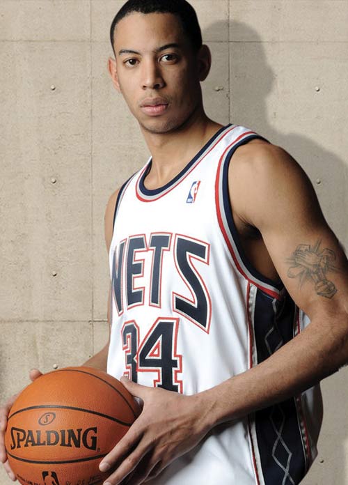 澳超前瞻：中央海岸水手状态起伏不定，墨尔本城防线严阵以待（澳超前瞻：中央海岸水手状态不稳，墨尔本城后防严阵迎战）