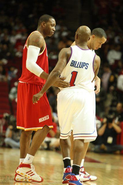 曲靖队员信心满满，高原赛场展风采！（曲靖将士信心十足，高原赛场尽显风采！）